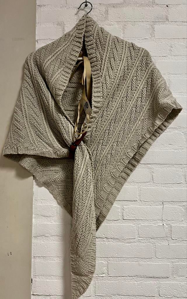 Omslagdoek offwhite Lot83 nieuw, Verzenden, Nieuw, Sjaal