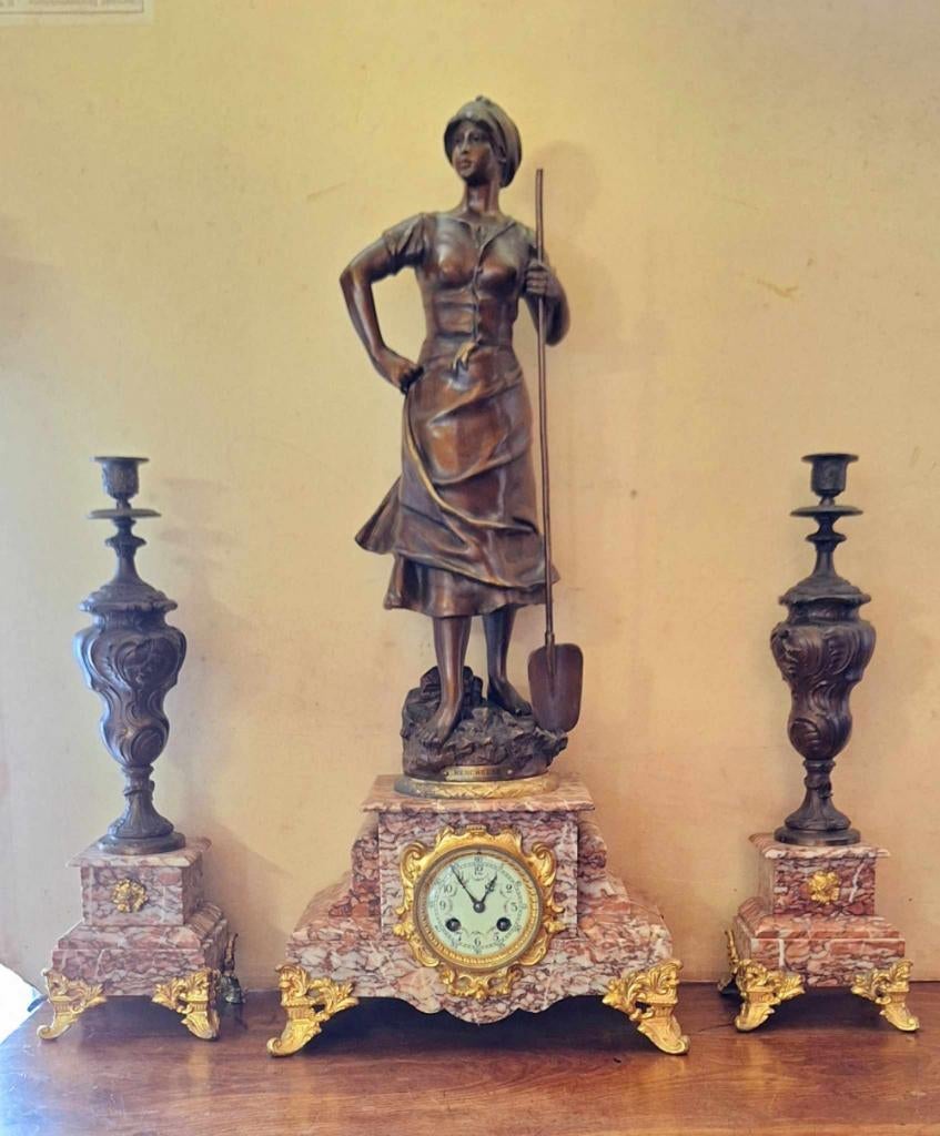 Mooi antiek klokkenstel, pendule set met signatuur., Ophalen