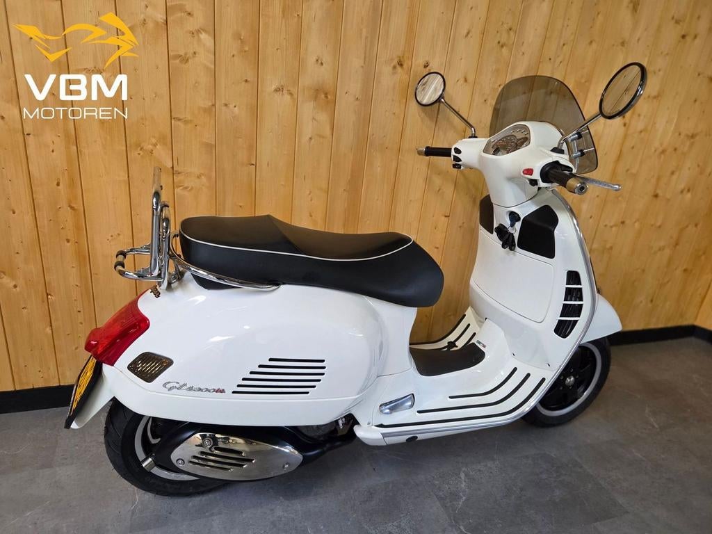 Vespa GTS 300 IE  GTS300 GTS-300 super sport nieuwe banden!, Scooter, Bedrijf, Onbekend, Onbekend