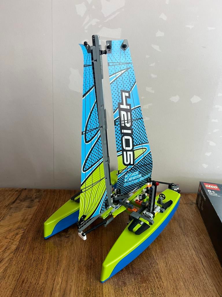 Lego 42105, Ophalen of Verzenden, Zo goed als nieuw