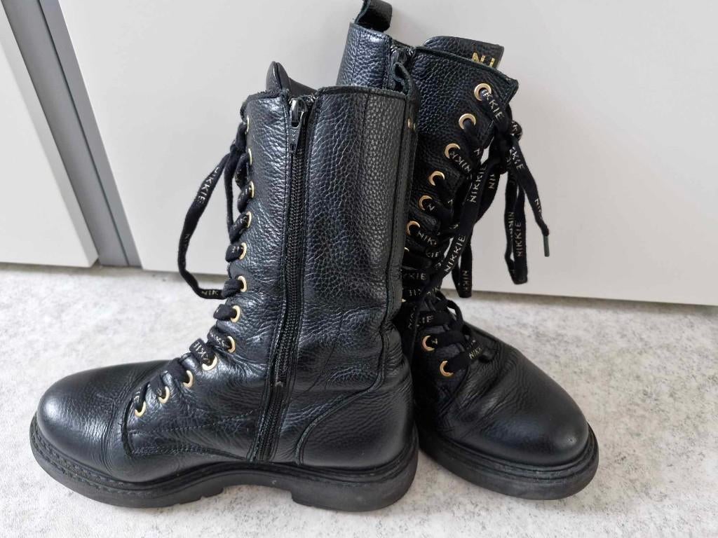 Nikkie Laarzen, Hoge laarzen, Zwart, Ophalen of Verzenden, Zo goed als nieuw