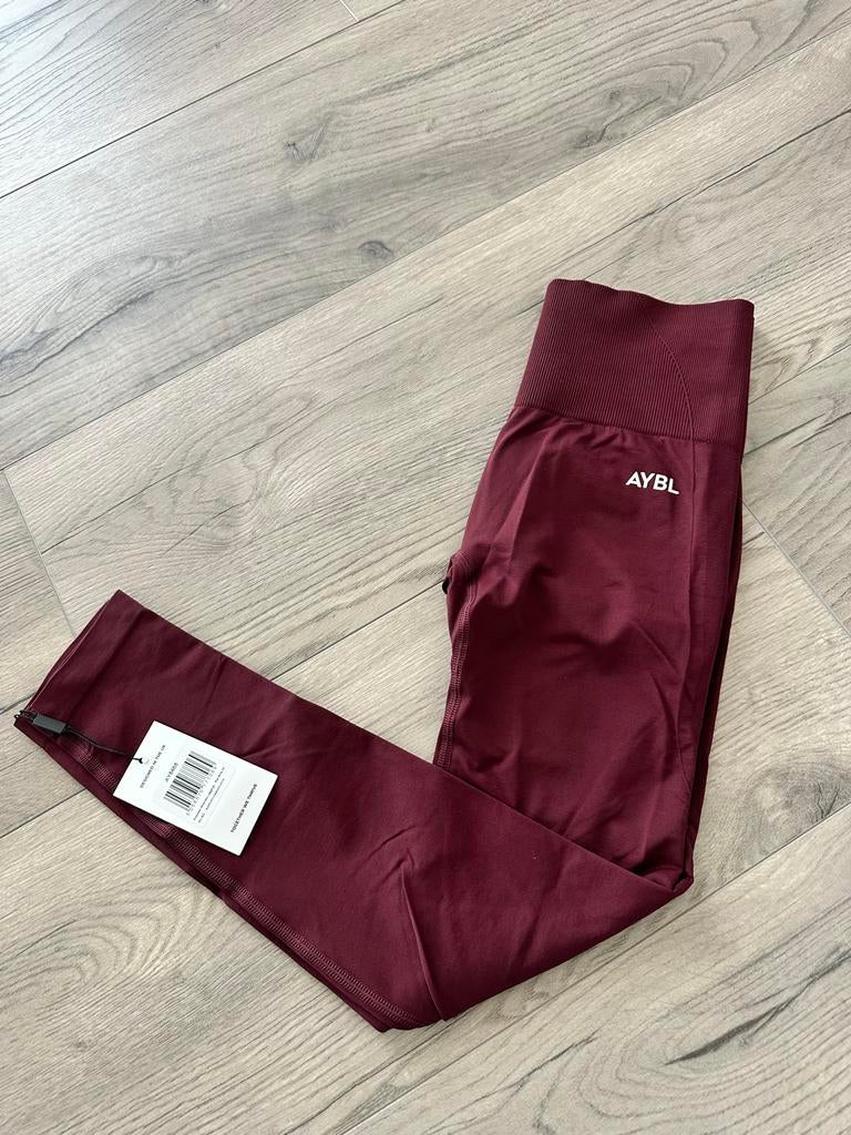 AYBL scrunch Seamless Leggings - Red Wine XS, Kleding | Dames, Overige kleuren, Verzenden, Nieuw, Fitness of Aerobics