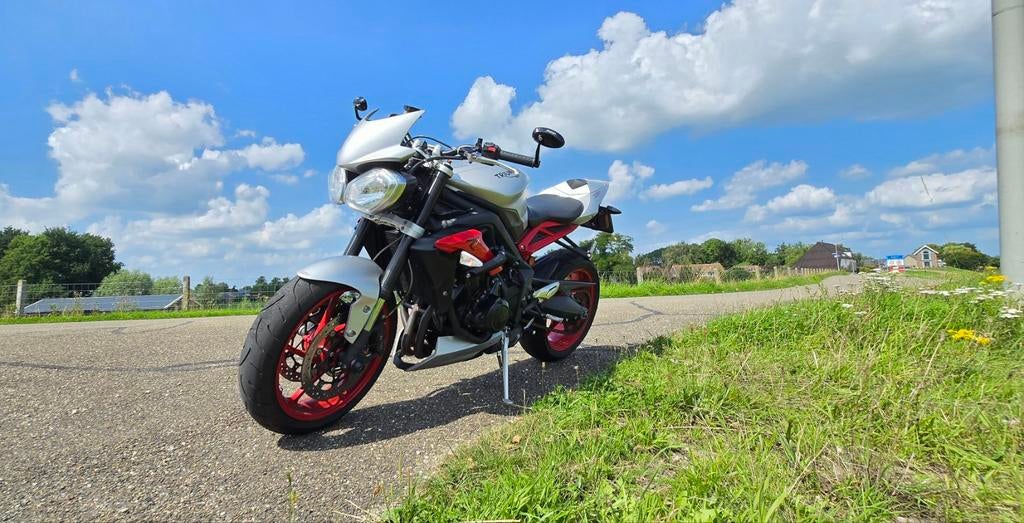 Triumph Street triple 675 RX, 675 cc, Motorrijbewijs A, 3 cilinders, Particulier