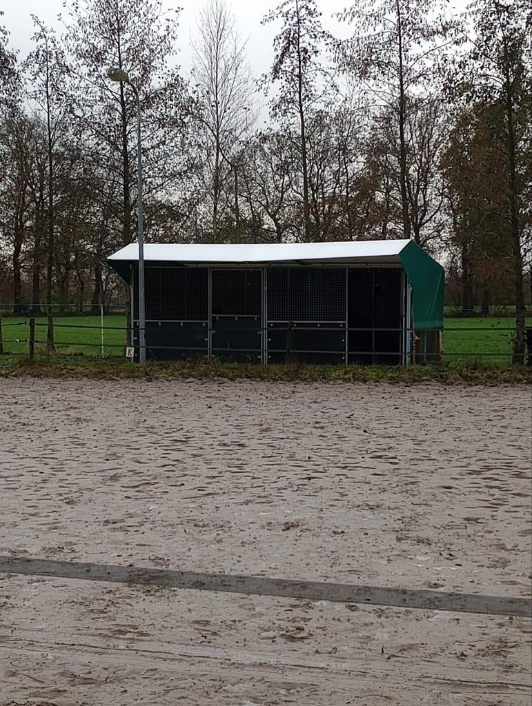 Unit concours box, noodboxen, verplaatsbare buitenstallen