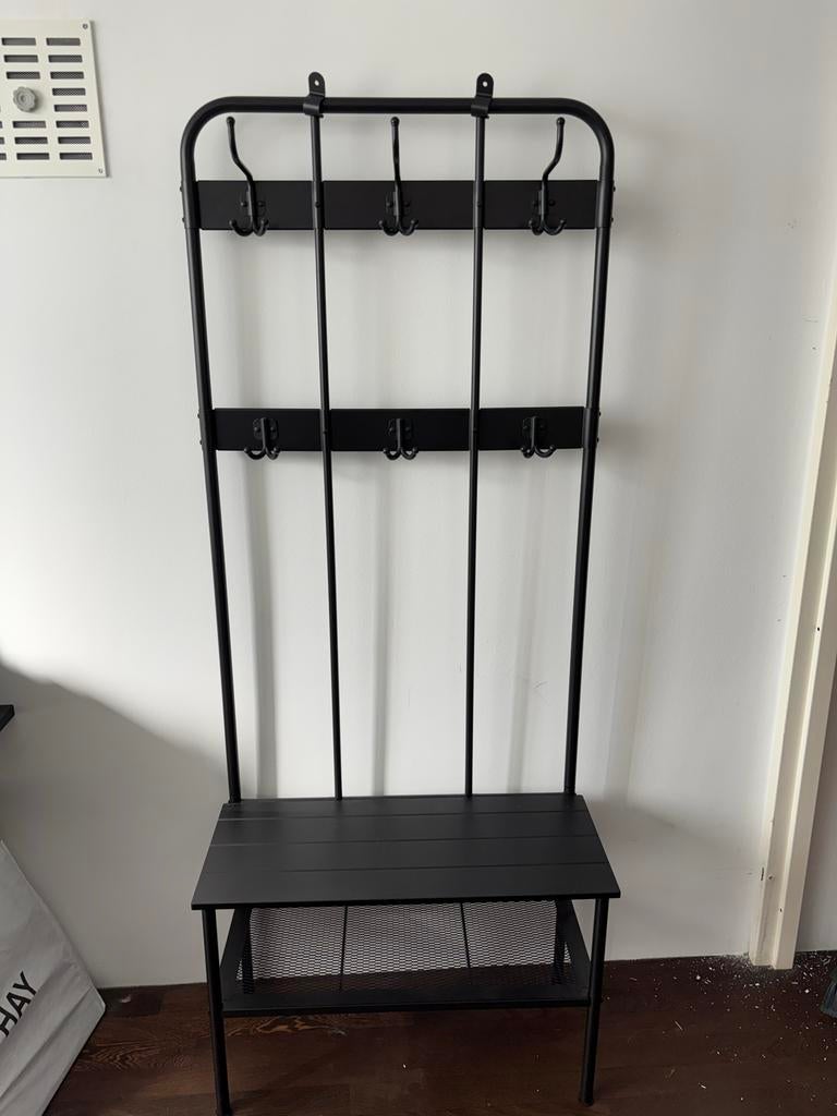 Zwarte kapstok met schoenenrek en hoedenplank, Huis en Inrichting, Woonaccessoires | Kapstokken, Ophalen, Gebruikt, Metaal, Staande kapstok