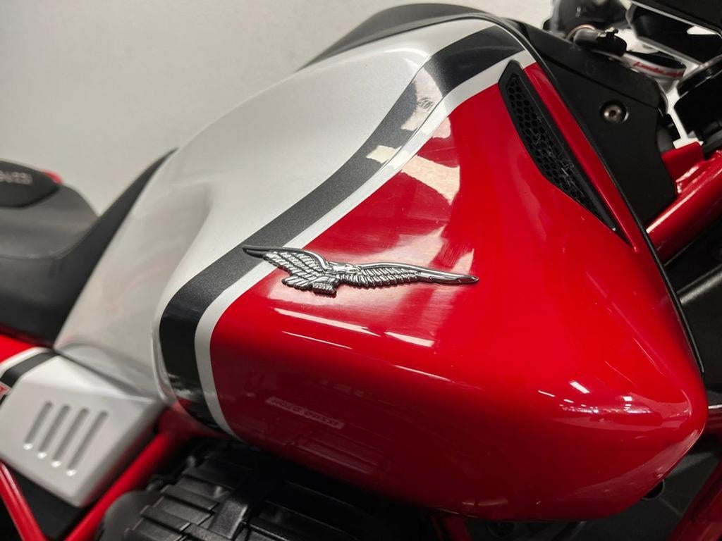 Moto Guzzi V85 TT (bj 2019) - foto 3