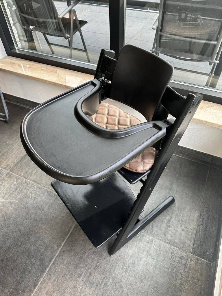 Stokke Tripp Trapp kinderstoel met eetblad+newbornset, Ophalen of Verzenden, Gebruikt, Meegroeistoel, Afneembaar eetblad
