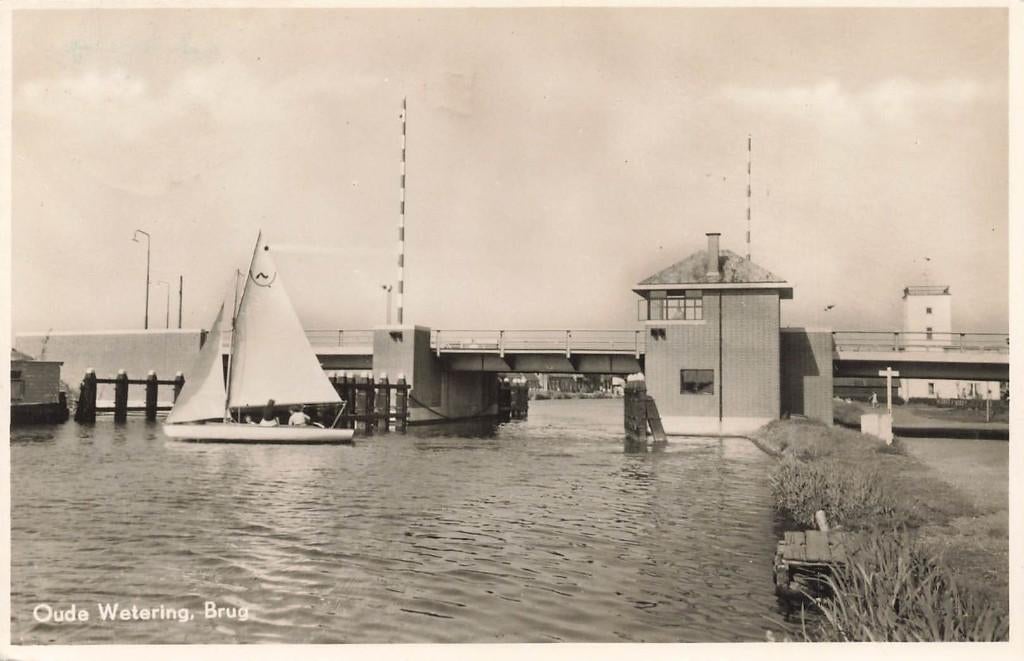 Oude Wetering, Brug, zeilboot, Verzamelen, Ansichtkaarten | Nederland, Ophalen of Verzenden, 1940 tot 1960, Gelopen, Zuid-Holland