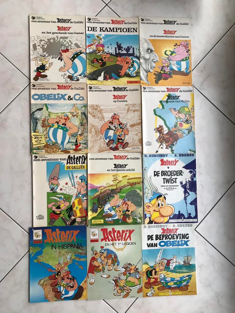 Asterix, 12 stripalbums 1966-1994, Boeken, Meerdere stripboeken, Ophalen of Verzenden, Gelezen