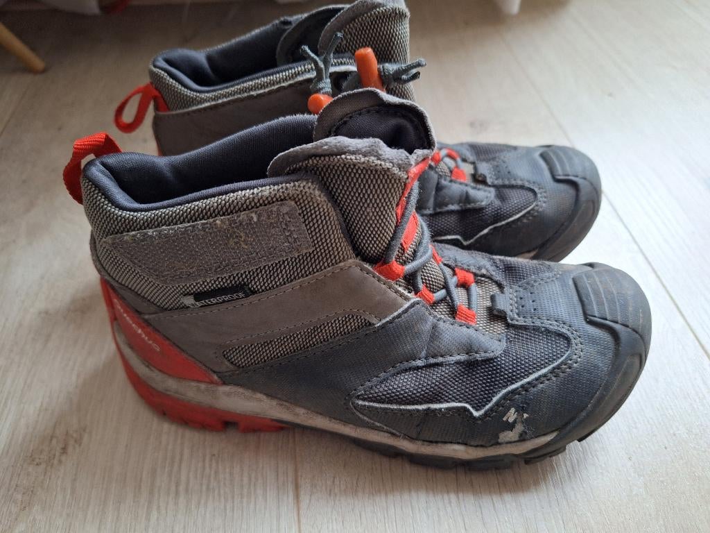 Quechua wandelschoen 33, Ophalen of Verzenden, Gebruikt, Schoenen