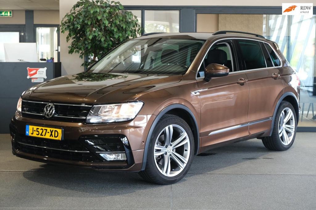 Volkswagen Tiguan 1.4 TSI ACT DSG R-Line Navi Keyless Cam Pd, Stof, 4 cilinders, Grijs, SUV of Terreinwagen