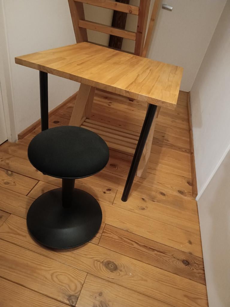 Bureau met kruk, Huis en Inrichting, Tafels | Statafels, Ophalen, In hoogte verstelbaar, Gebruikt