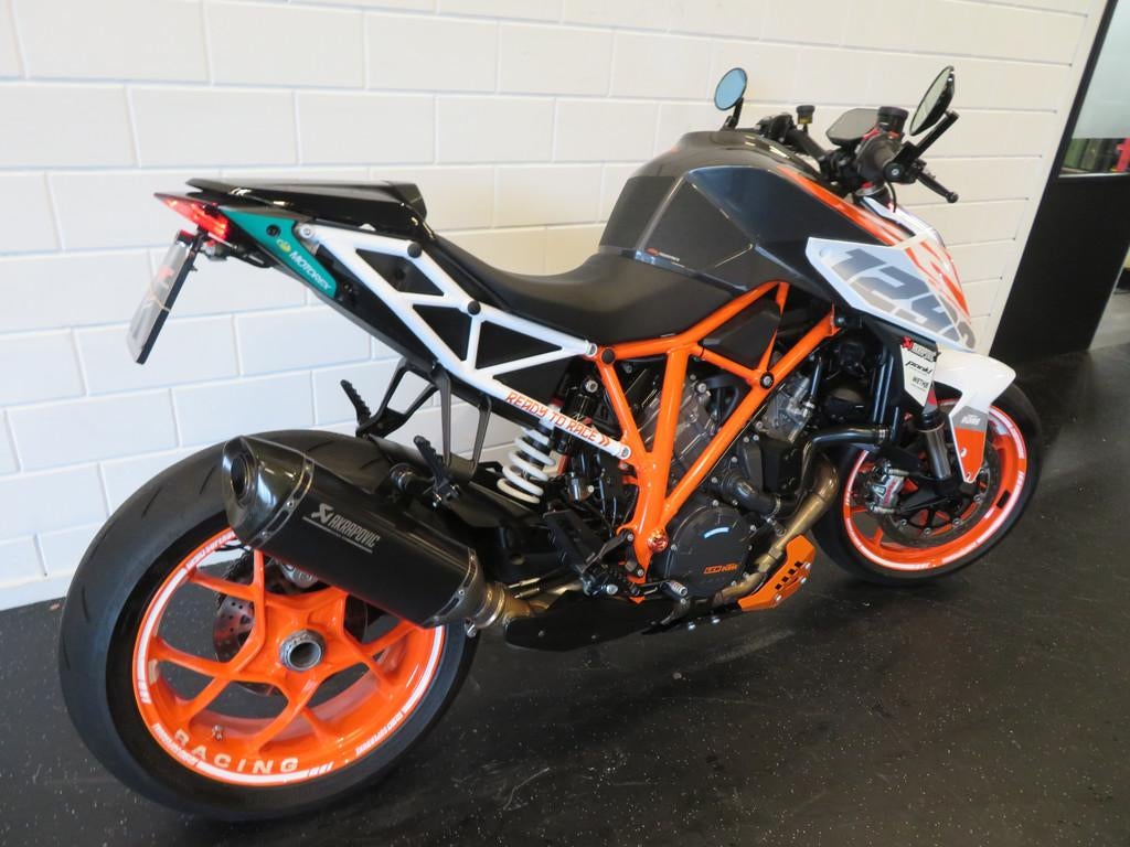 KTM 1290 SUPER DUKE FULL! AKRA HISTORIE, Bedrijf, Naked bike