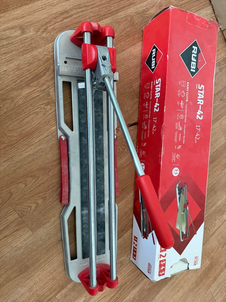 Rubi Star-42 Tegelsnijder - Perfect voor Precisie, Gebruikt, Minder dan 5 m², Vloertegels, Overige materialen
