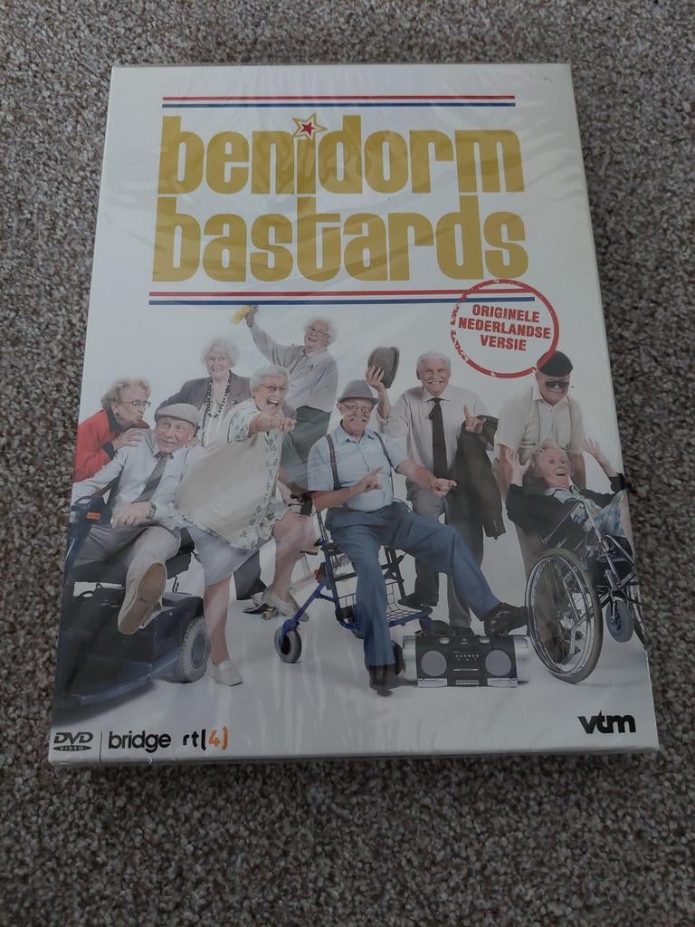 Benidorm Bastards - nieuw in seal, Boxset, Ophalen of Verzenden, Komedie, Nieuw in verpakking