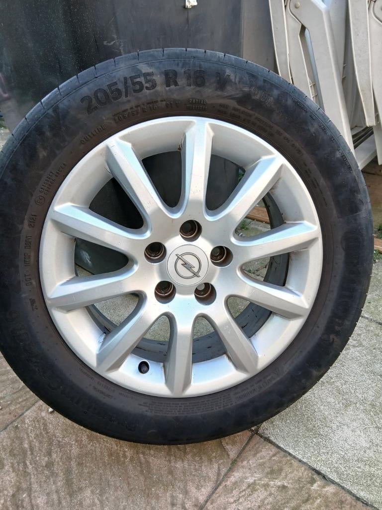 Zomerbanden met velgen - 205/55 R16 V opel Astra H, Auto-onderdelen, Banden en Velgen, Ophalen, Gebruikt, 16 inch, Banden en Velgen