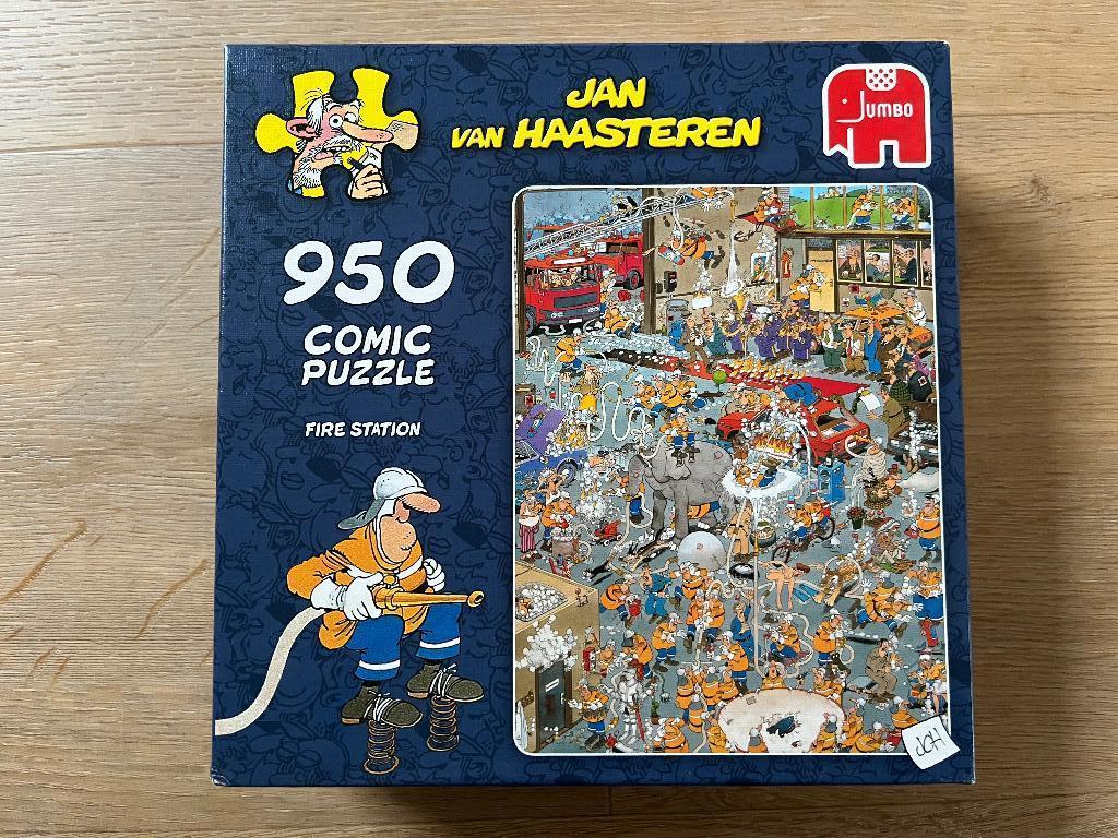 Puzzel Jan van Haasteren. Fire station., Hobby en Vrije tijd, Denksport en Puzzels, Ophalen of Verzenden, 500 t/m 1500 stukjes