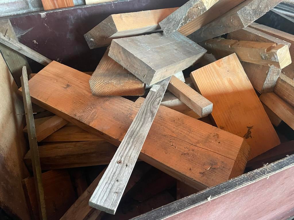 Haardhout / Brandhout - Douglas Hout, Tuin en Terras, Haardhout, Minder dan 3 m³, Ophalen of Verzenden, Overige houtsoorten, Blokken