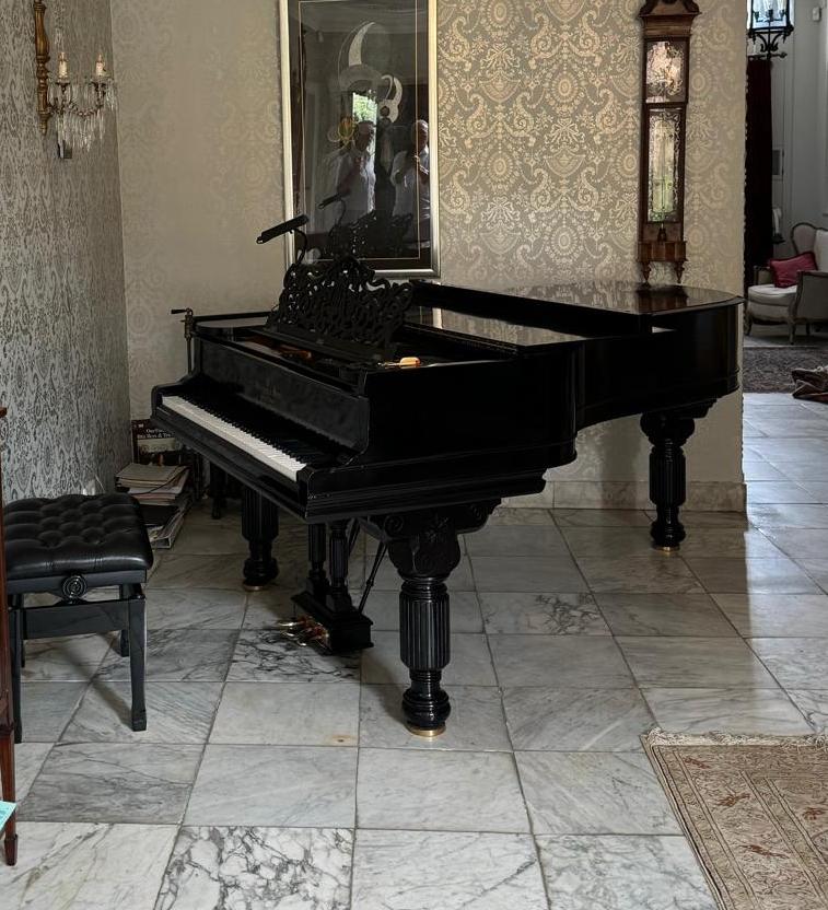 Steinway B211 semi concert vleugel, Muziek en Instrumenten, Piano's, Ophalen of Verzenden, Zo goed als nieuw, Zwart, Vleugel