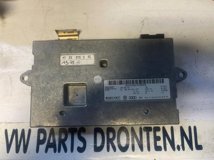 Regelunit Multi Media van een Audi A8, Gebruikt, -, Verzenden, -