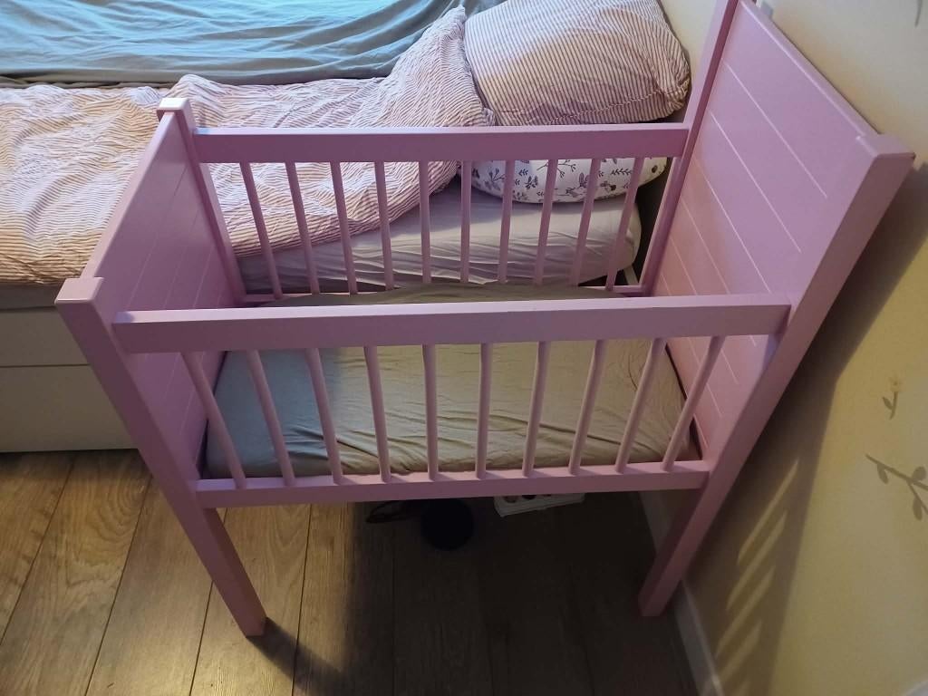 Baby bed, Kinderen en Baby's, Babywiegjes en Ledikanten, Ophalen, Zo goed als nieuw, Ledikant