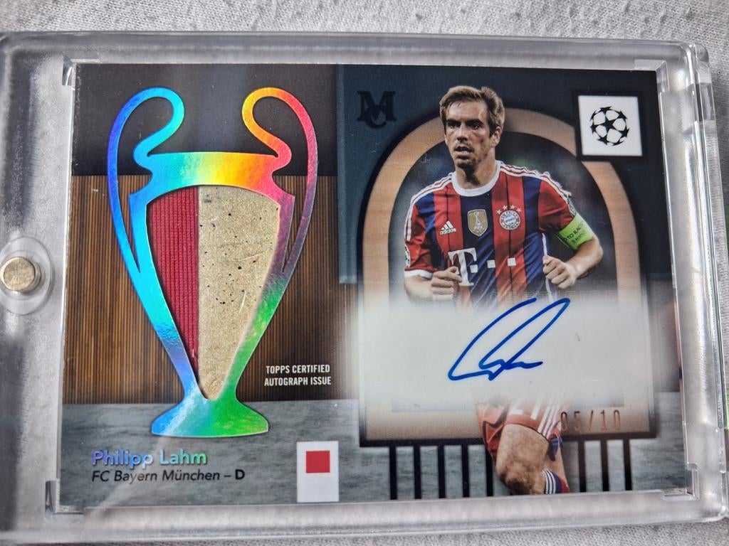 Topps museum Phillip Lahm 5/10 signed + relic, Ophalen of Verzenden, Zo goed als nieuw, Plaatje