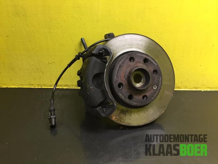 Wielnaaf voor van een Opel Corsa, Ophalen of Verzenden, 12 maanden garantie, Gebruikt, Opel