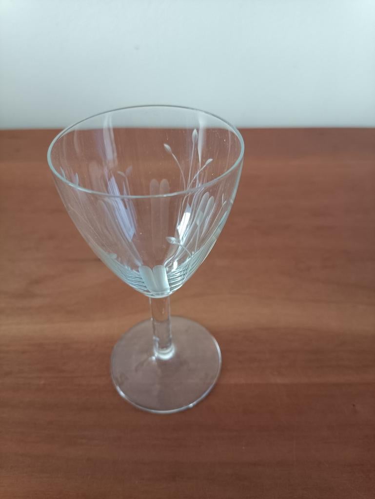 Vintage gegraveerd wijnglas, Antiek en Kunst, Ophalen of Verzenden
