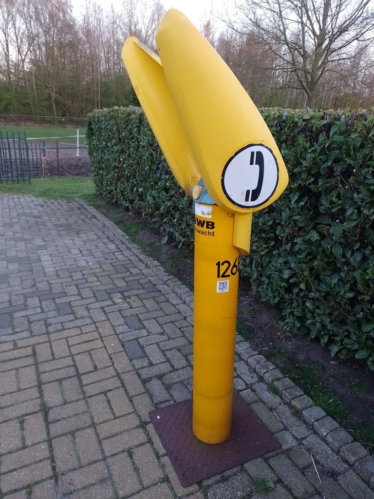 ANWB praat paal, Ophalen, Kunststof