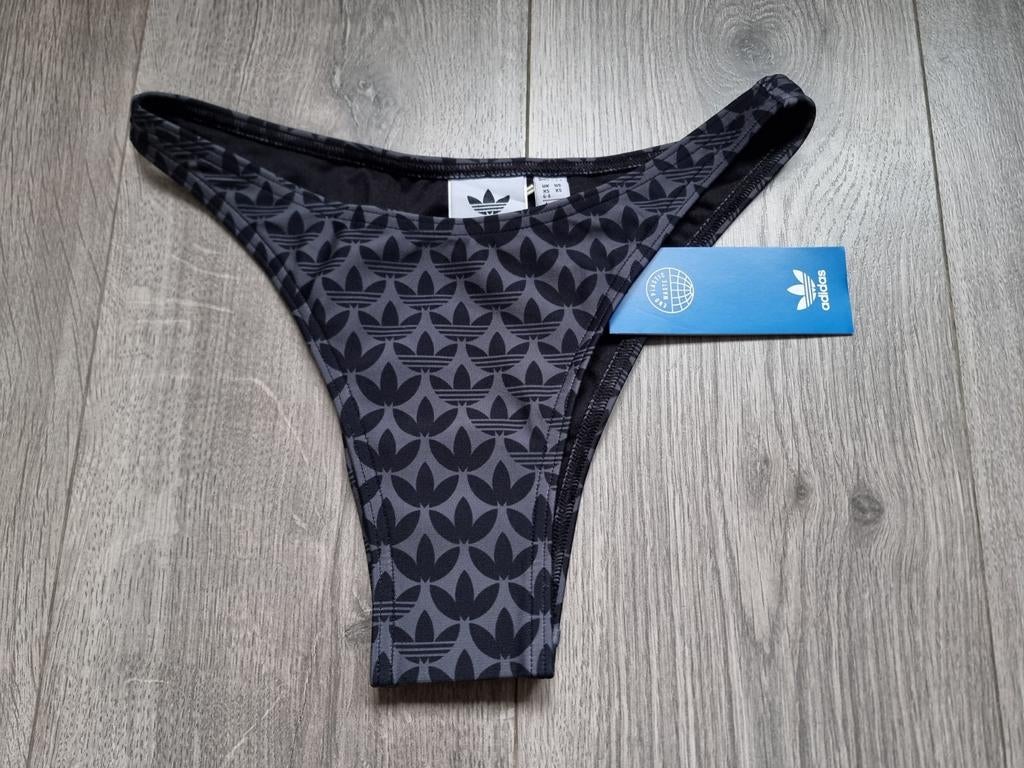 Dames monogram Adidas bikini slipjes, maat XS, Nieuw (LO2), Ophalen of Verzenden