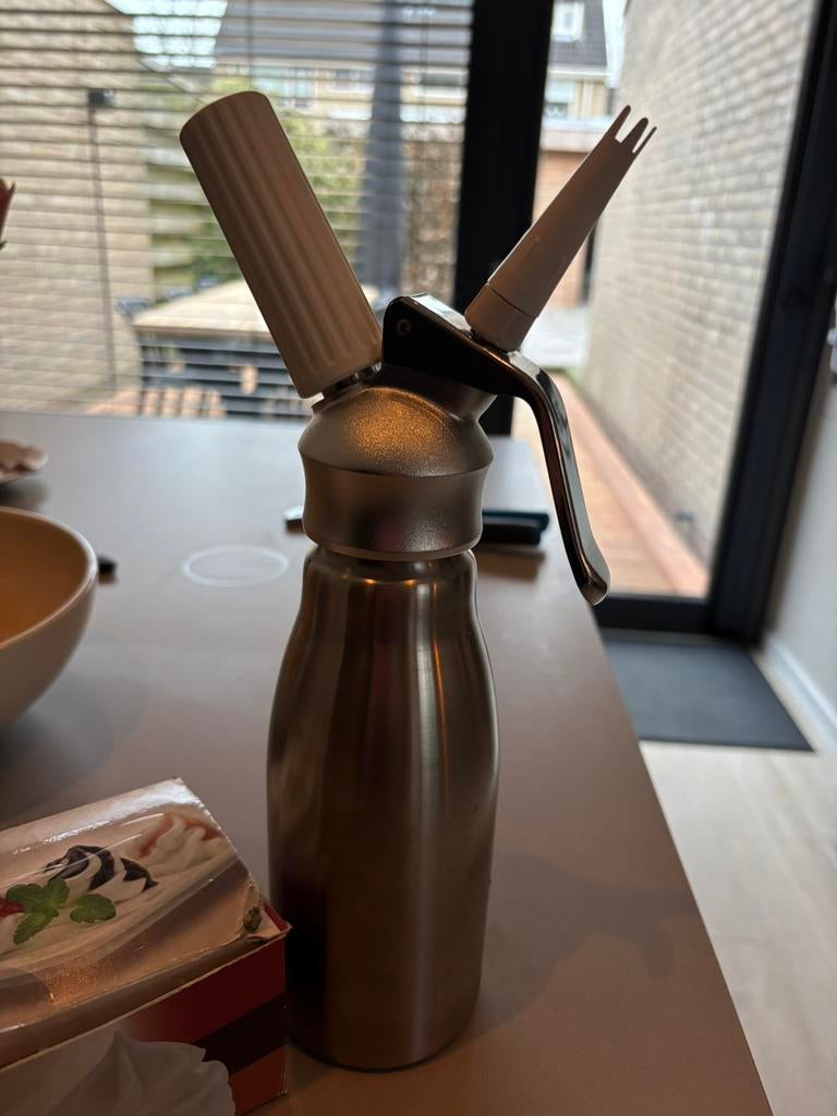 Kayser slagroomspuit met 30 patronen 0,5 l, Ophalen of Verzenden, Zo goed als nieuw