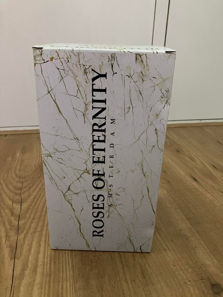 Roos in Glazen Stolp met Verlichting Roses of eternity, Kunststof, Nieuw, Ophalen of Verzenden, Kaars