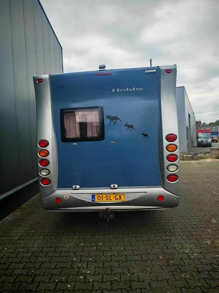 Ford Hobby T600FC 2005 in prijs verlaagd!!, Caravans en Kamperen, Campers, Standaard zit, Ringverwarming, Hobby, Ford