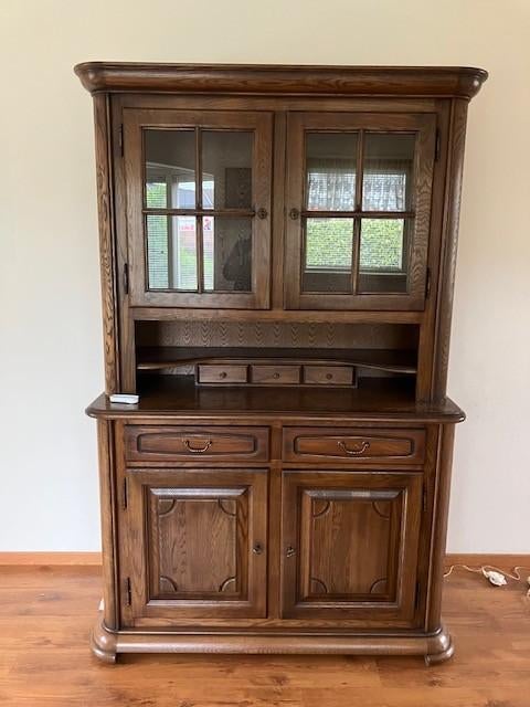 Gratis: diverse meubels en een bed, Ophalen