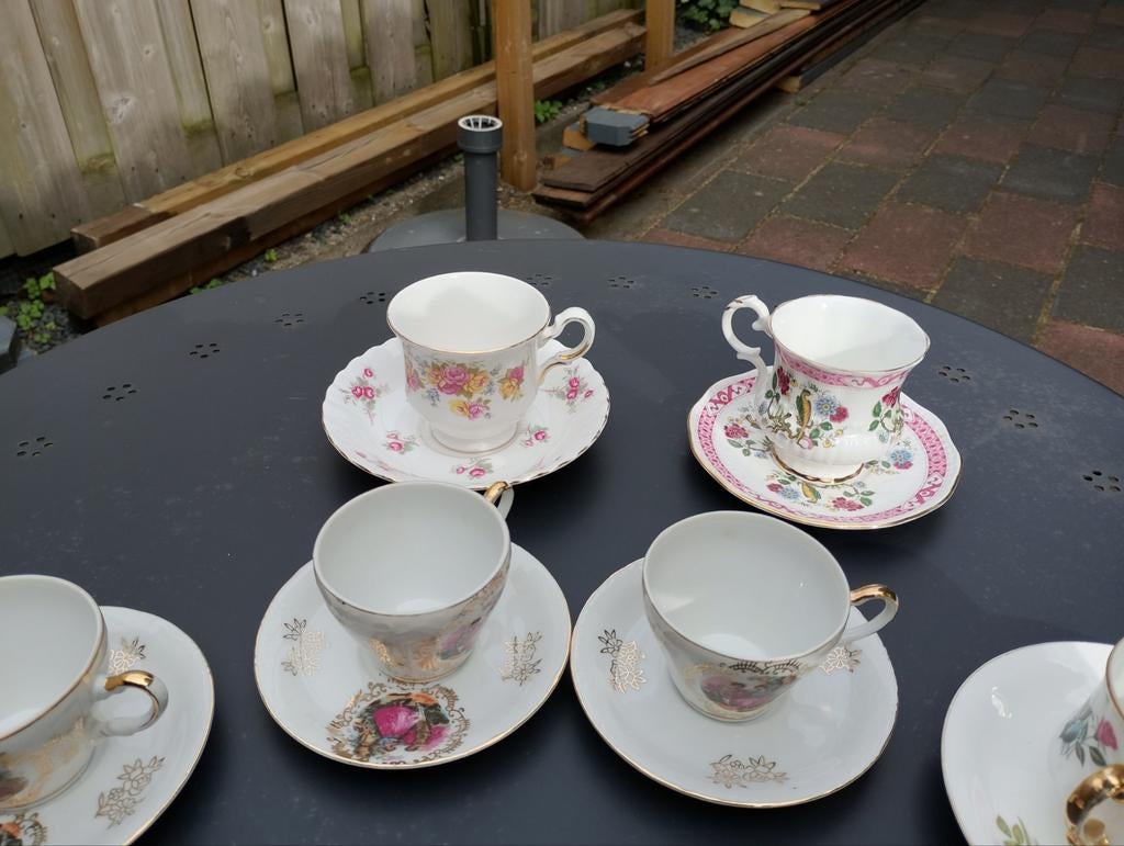 Oude kommetjes en schotels, Ophalen