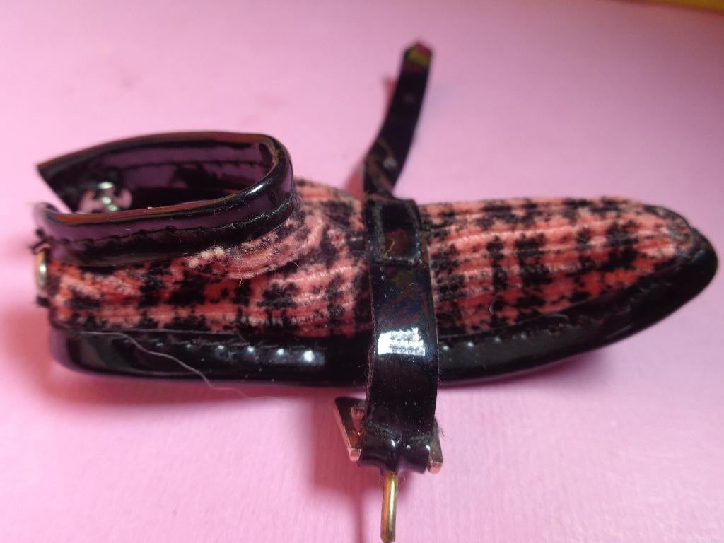 Barbie honden geruitdekje, Verzamelen, Ophalen of Verzenden, Gebruikt, Accessoires