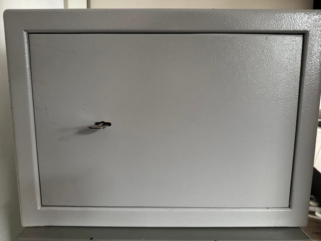 Zeer degelijke PT1 kluis brandkast, Ophalen, Zo goed als nieuw, Brandkast