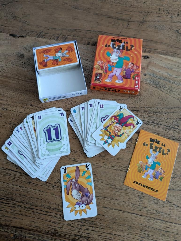 Wie is de ezel kaartspel, Ophalen of Verzenden, Zo goed als nieuw
