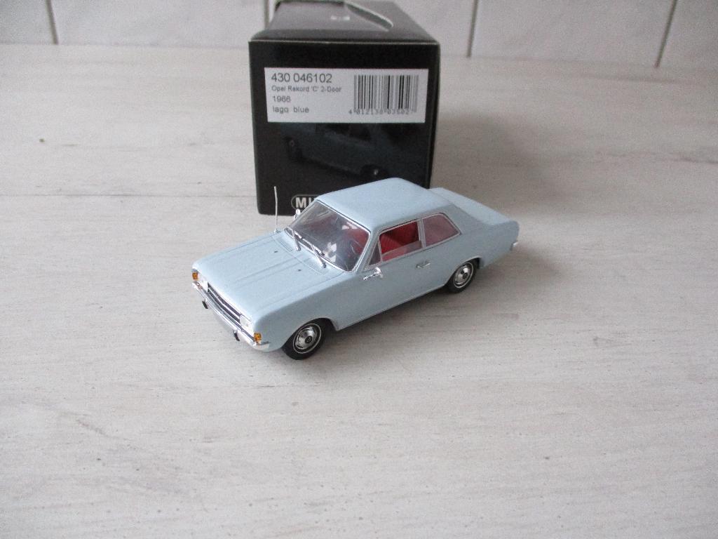 Minichamps Rekord C 2-Door 1966 Lago Bleu Schaal 1:43, Ophalen, Nieuw, Auto, MiniChamps