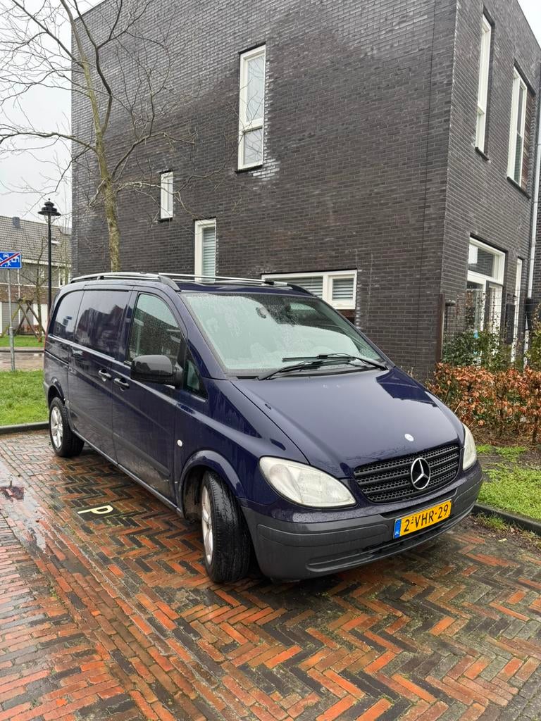 Mercedes-Benz Vito 2.1 CDI 109 2010 bestelbus, Auto's, Zwart, Blauw, Particulier, 2140 cc