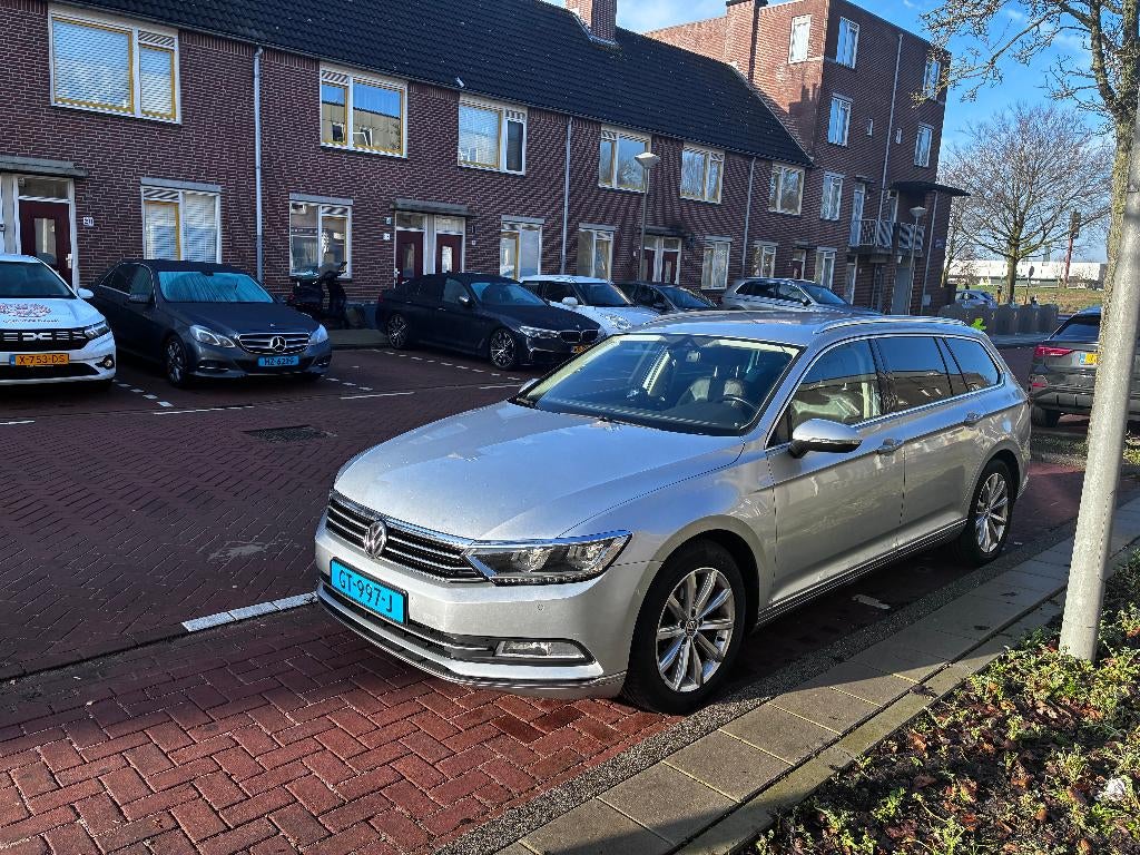 Volkswagen Passat 1.6 TDI 88KW BMT Variant DSG 2015 Grijs, 4 cilinders, Origineel Nederlands, Stationwagon, Diesel