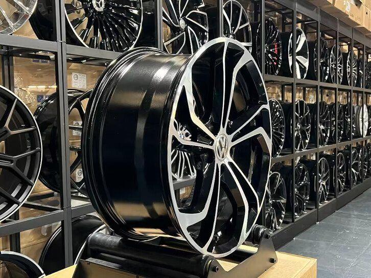 18'' Volkswagen GTI REIFNITZ velgen 5X112 PASSAT Golf 6 7 8, Ophalen of Verzenden, Nieuw, 18 inch, Velg(en)