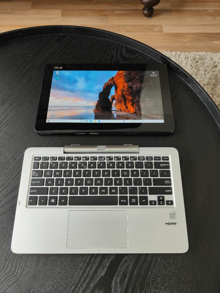 TABLET vs MINI LAPTOP 11,6 inch ASUS T200TA Windows 10 Home, Ophalen, Gebruikt, Minder dan 4 GB, Qwerty