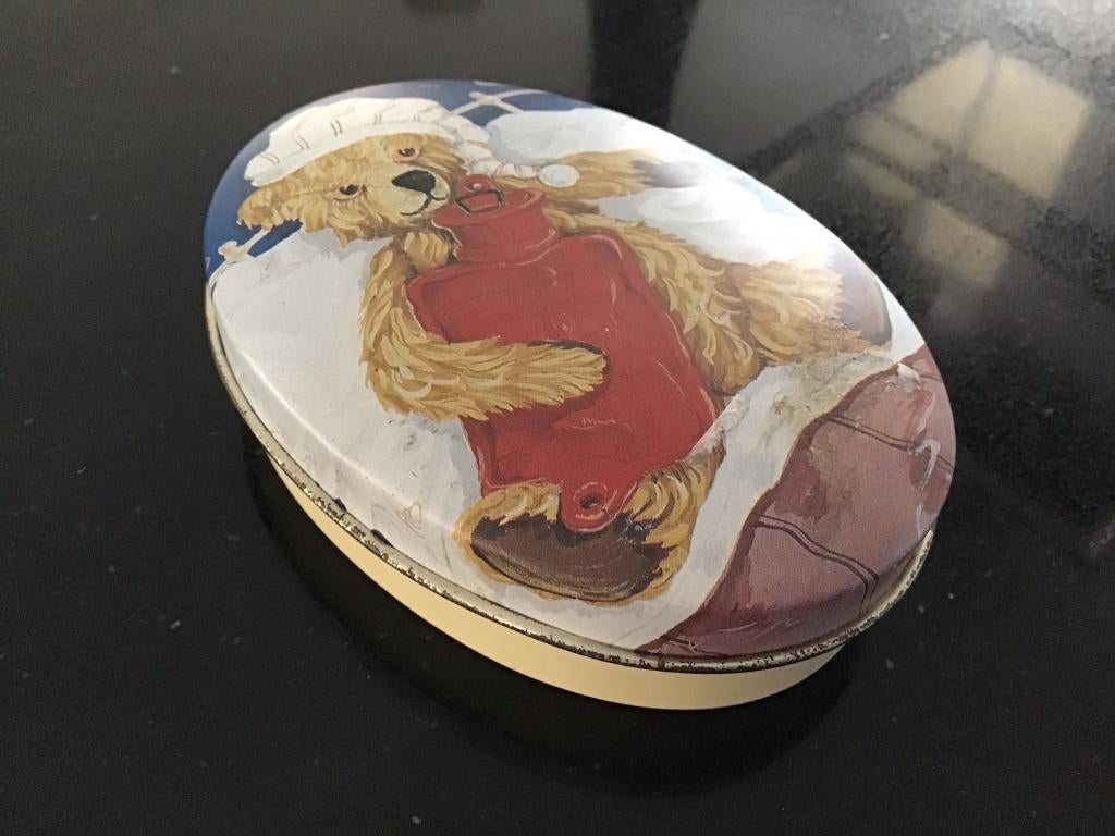 Vintage blikje met afbeelding van beertje. Oscar & Bertie., Verzamelen, Verzenden, Gebruikt, Overige, Overige merken