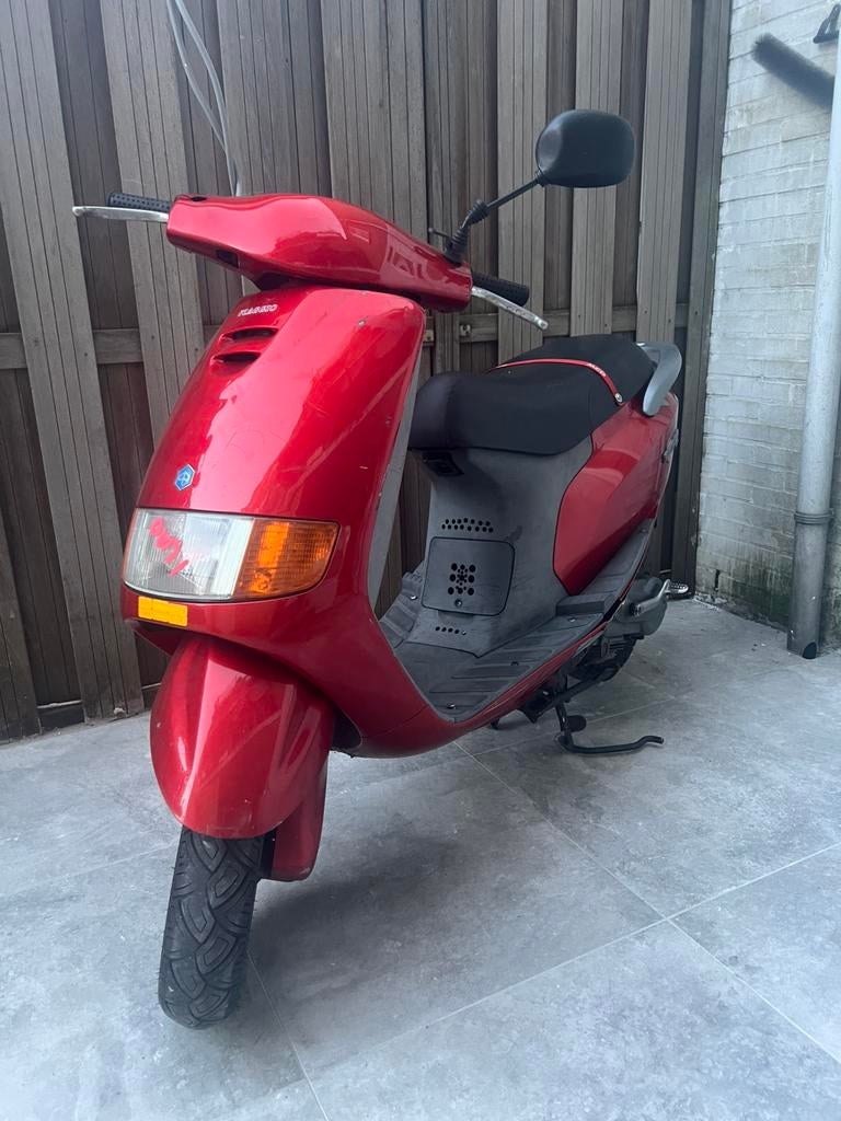 Piaggio sfera 125cc, Fietsen en Brommers, Ophalen, Overige modellen, 125 cc, Zo goed als nieuw