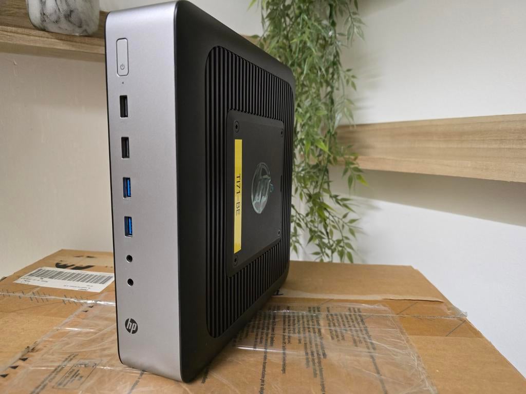HP T730 thinclient in doos - 8GB ram - SSD - met adapter!, Ophalen of Verzenden, Zo goed als nieuw