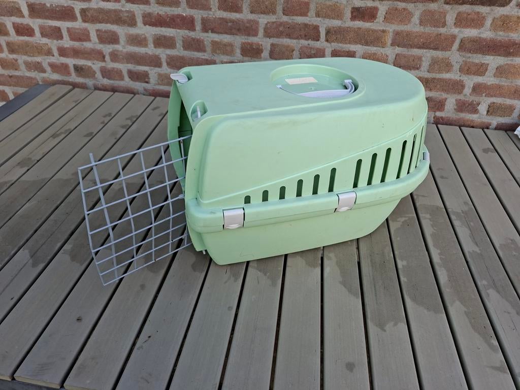 Reis bench voor katten, Ophalen