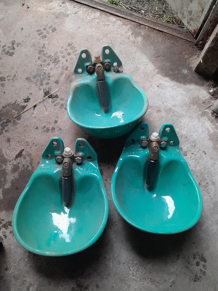 Drinkbakken vee, Ophalen of Verzenden