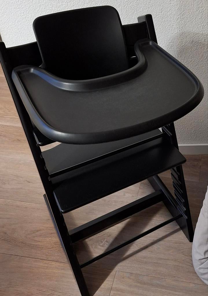 zeer nette kinderstoel stokke tripp trapp originele staat, Kinderen en Baby's, Ophalen, Zo goed als nieuw, Meegroeistoel