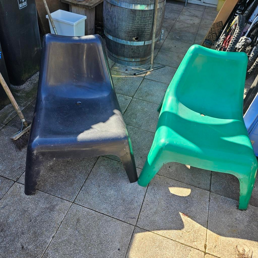 Gratis af te halen 2x lounge chair IKEA PS VÄGO, Ophalen of Verzenden, Gebruikt, Kunststof